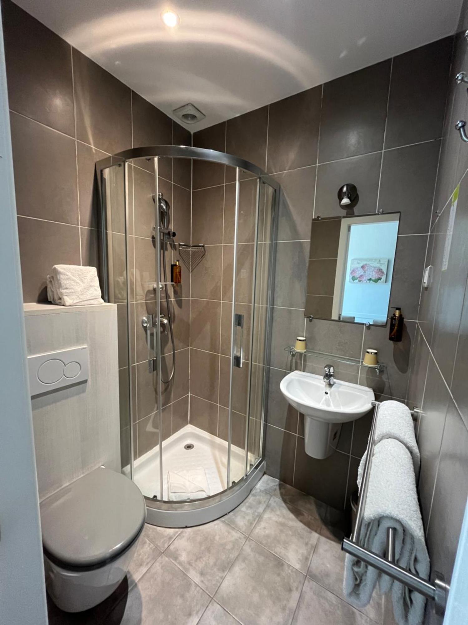Garden Hotel 3*